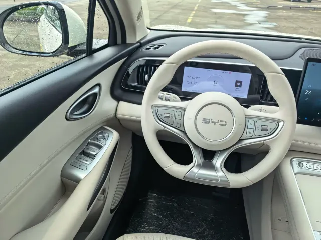BYD Seal 05 DM-i — Фото автомобиля 24
