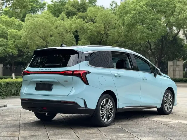 Dongfeng Fengxing Fengxing Yacht 2022 1.5T DCT Wave Chaser Edition — Фото автомобиля 6