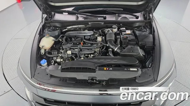 Hyundai Sonata — Фото автомобиля 9