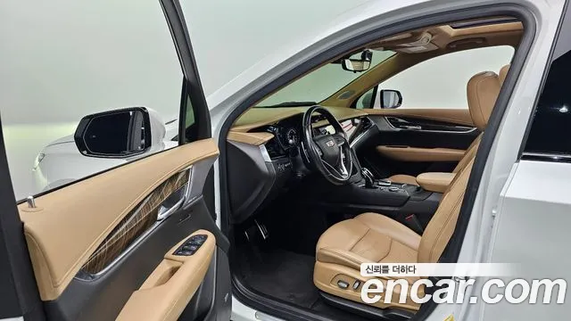 Cadillac XT6 — Фото автомобиля 7
