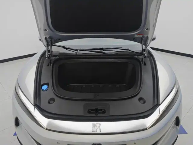 BYD Han L — Фото автомобиля 10