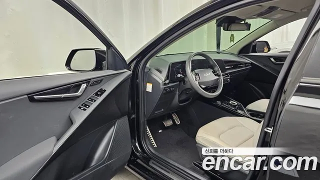 Kia Niro The All New Niro Signature — Фото автомобиля 10