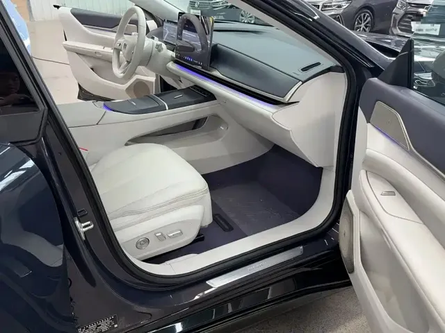 Buick Zenith Sedan 2025 Model Base Version — Фото автомобиля 2