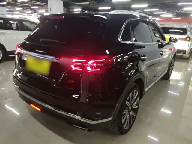 Hongqi HS5 — Фото автомобиля 6