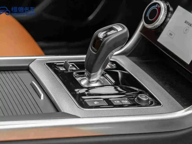 Jaguar XEL — Фото автомобиля 19