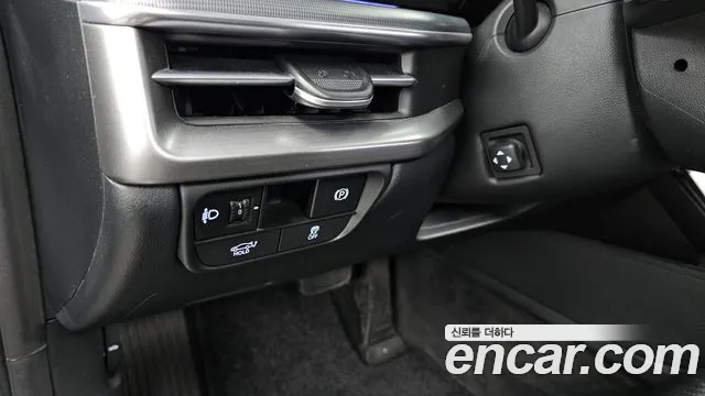 Hyundai Grandeur GN7 — Фото автомобиля 28