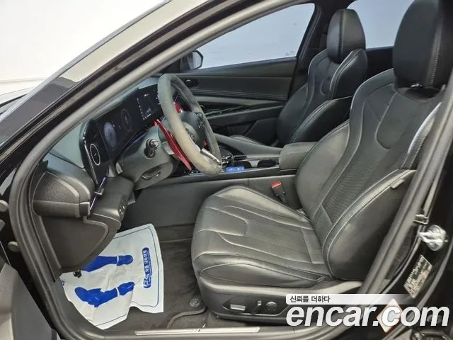 Hyundai AVANTE — Фото автомобиля 4