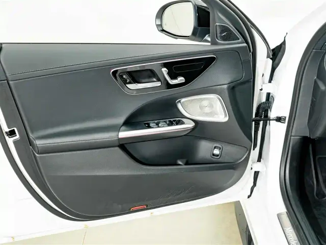Mercedes-Benz C-Class — Фото автомобиля 15