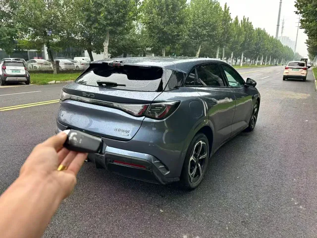 BYD Seal 06 GT — Фото автомобиля 7