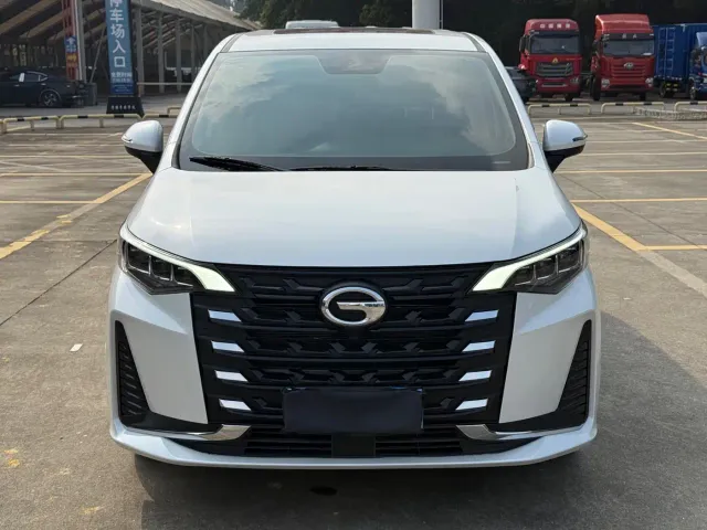Фотография автомобиля — GAC Trumpchi M6