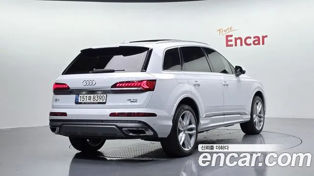 Audi Q7 4M — Фото автомобиля 2