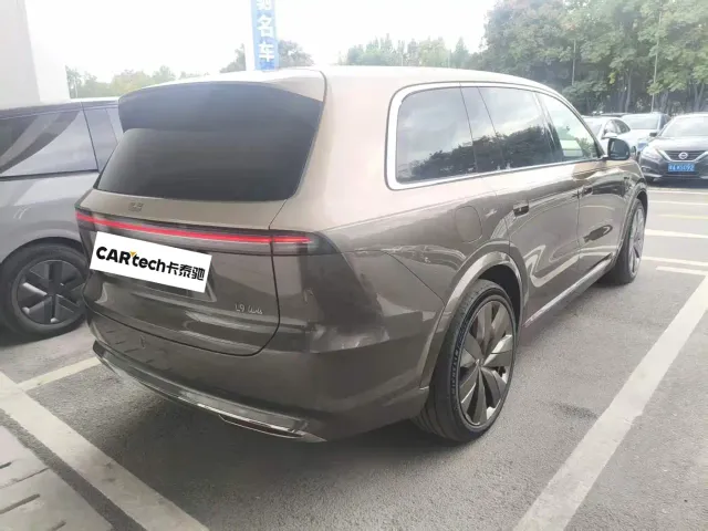 Li Auto L9 — Фото автомобиля 5