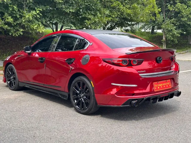 Mazda Axela — Фото автомобиля 6