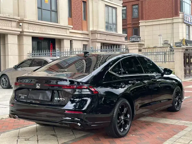 Honda Accord — Фото автомобиля 9