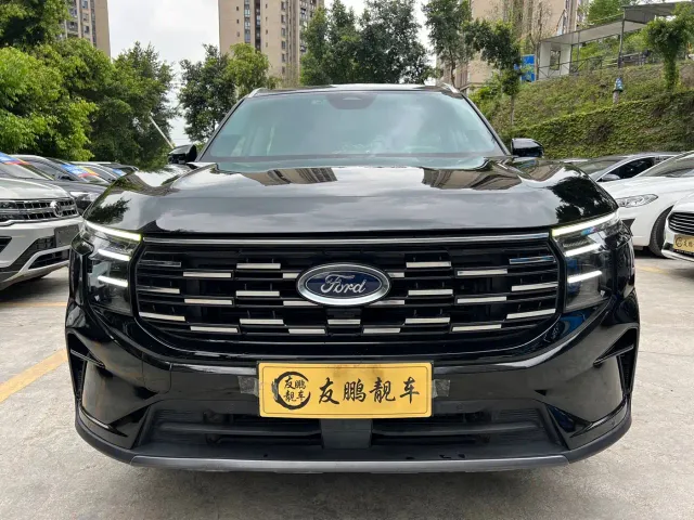Ford Edge — Фото автомобиля 2