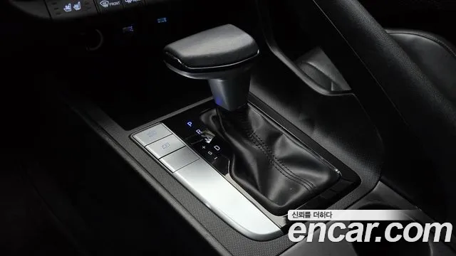 Hyundai Avante CN7 — Фото автомобиля 12