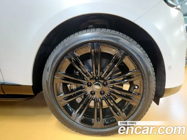 Land Rover Range Rover — Фото автомобиля 3