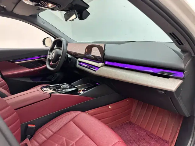 BMW 5 Series — Фото автомобиля 11