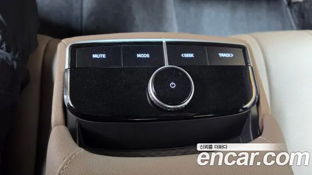 Kia K8 Hybrid — Фото автомобиля 27
