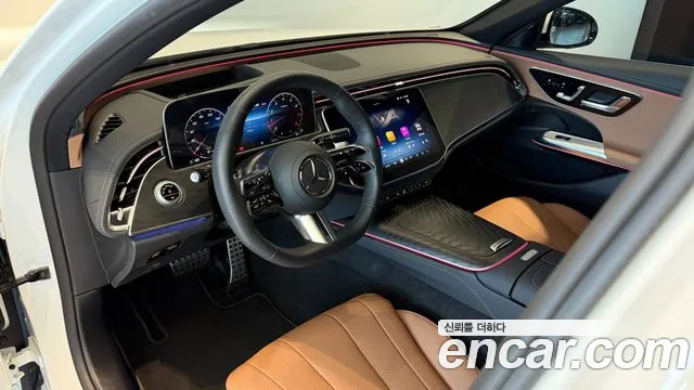 Mercedes-Benz E-Class — Фото автомобиля 12