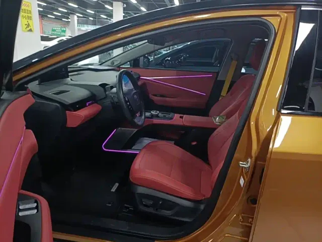 Toyota bZ5 — Фото автомобиля 14