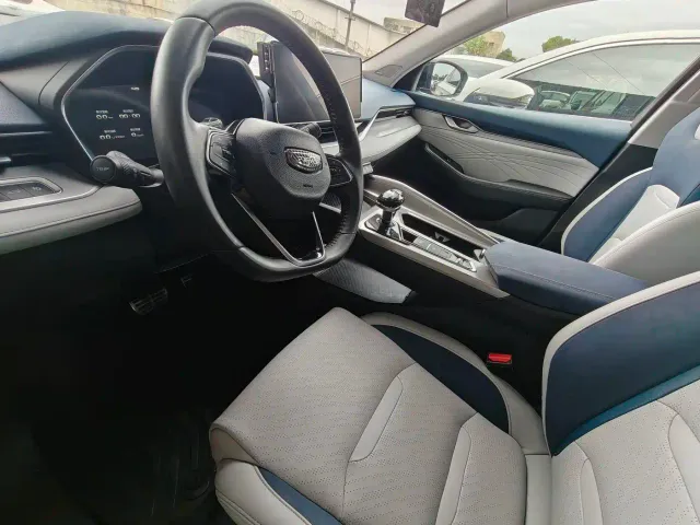Geely Xingrui — Фото автомобиля 9