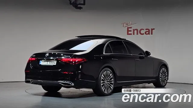 Mercedes-Benz S-Class — Фото автомобиля 2