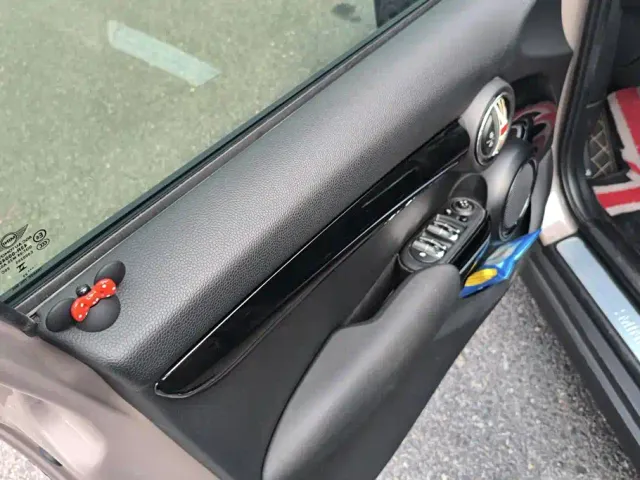 MINI Hatch — Фото автомобиля 7