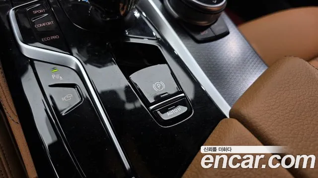 BMW 5 Series G30 — Фото автомобиля 29