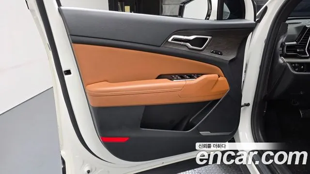 Kia Sportage Sportage 5-е поколение Бензин 1.6 турбо 2WD — Фото автомобиля 23