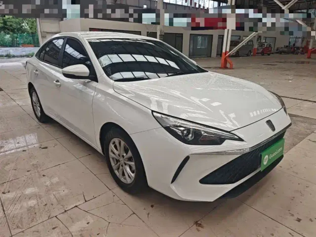 Roewe i5 — Фото автомобиля 3