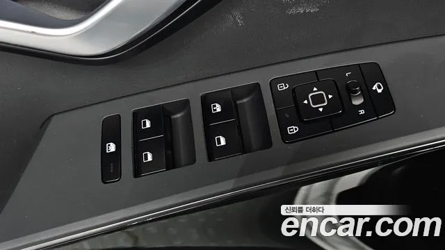 Kia Niro — Фото автомобиля 18