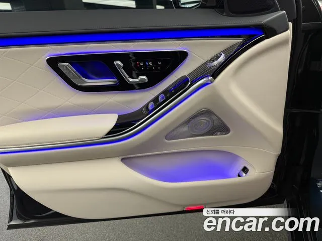 Mercedes-Benz S-Class — Фото автомобиля 15