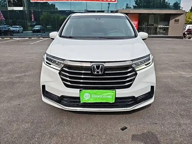 Honda Odyssey — Фото автомобиля 2
