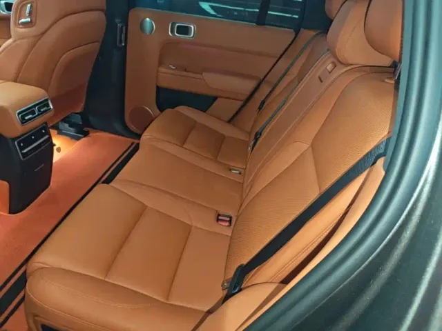 Li Auto L7 — Фото автомобиля 16