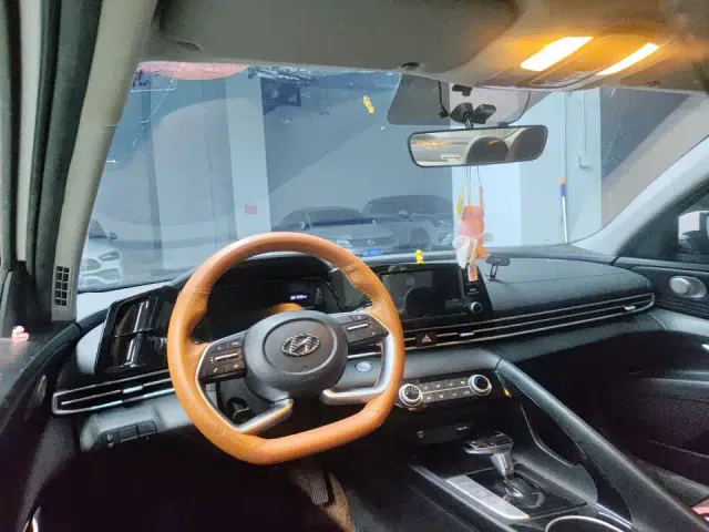 Hyundai Elantra — Фото автомобиля 7