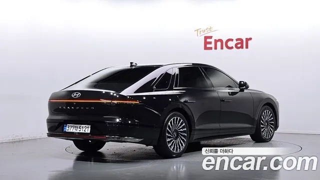 Hyundai Grandeur GN7 — Фото автомобиля 2