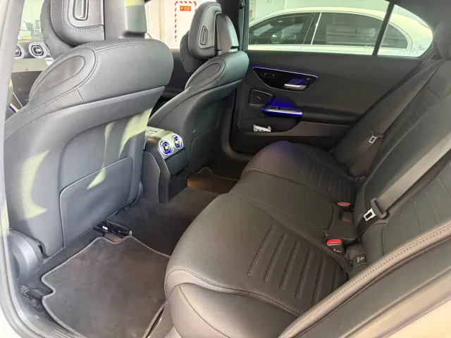 Mercedes-Benz C-Class — Фото автомобиля 14
