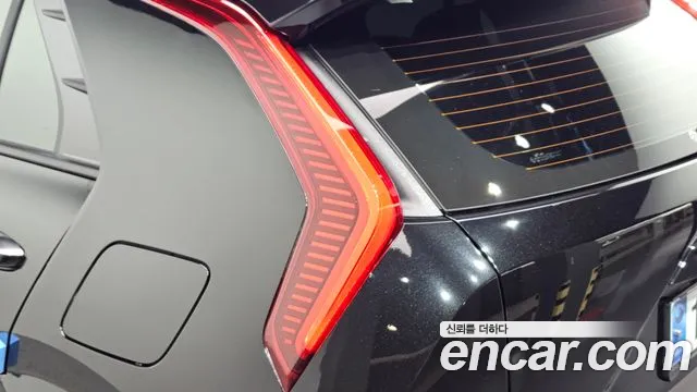 Kia Niro The All New Niro Signature — Фото автомобиля 22