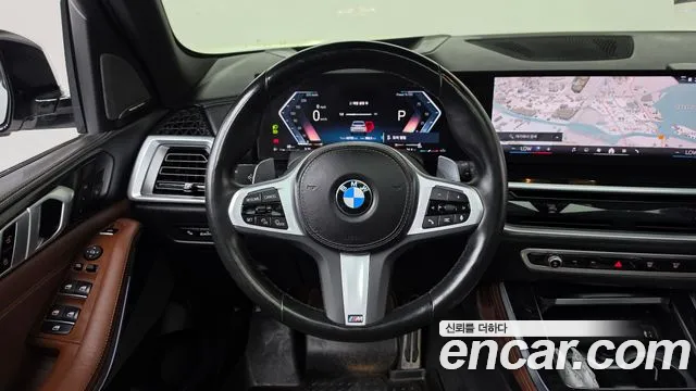 BMW X5 xDrive 40i M Sport — Фото автомобиля 10