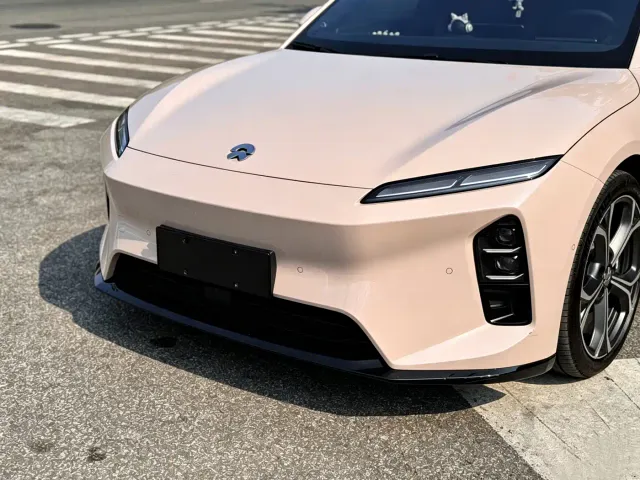 Nio ET5 — Фото автомобиля 2