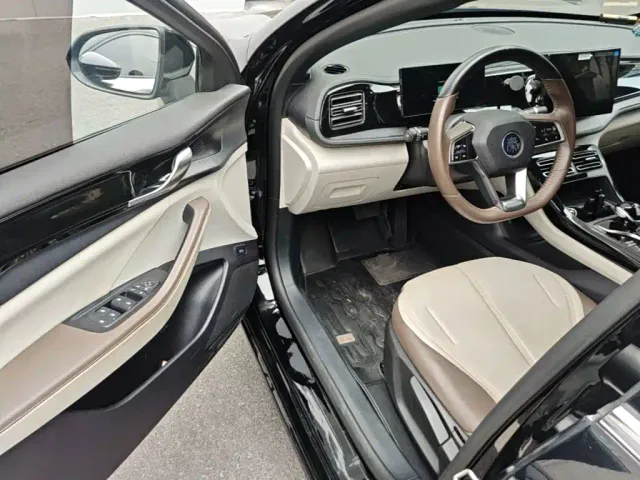 BYD Qin PLUS — Фото автомобиля 15