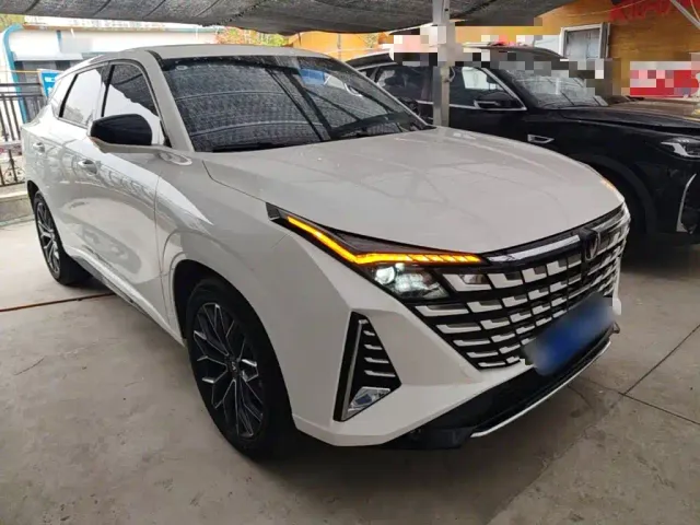 Changan UNI-Z — Фото автомобиля 3
