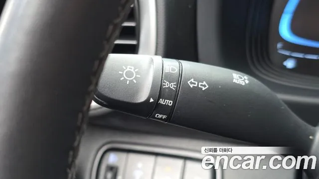 Hyundai Venue Venue 1.6 Premium — Фото автомобиля 15