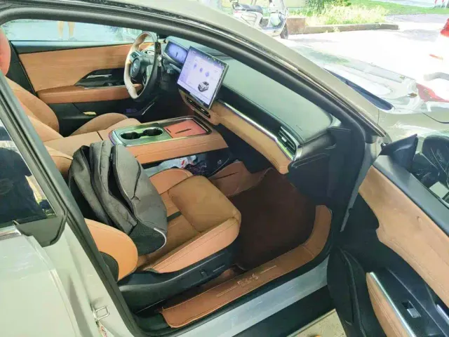 Mazda Mazda EZ-6 2024 Pure Electric 600 Elegance Edition — Фото автомобиля 12