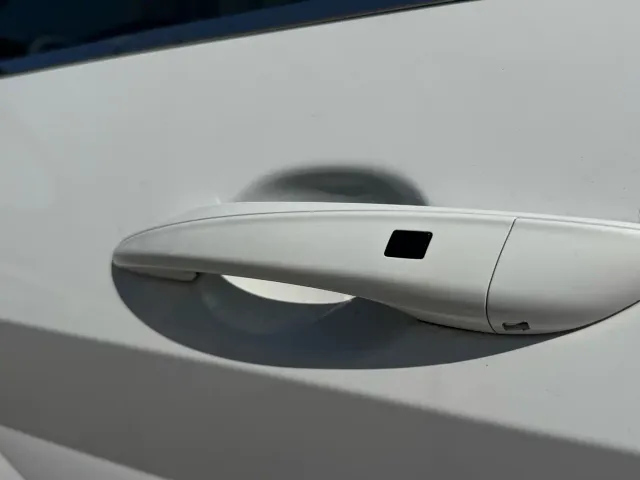 Hyundai Elantra — Фото автомобиля 17