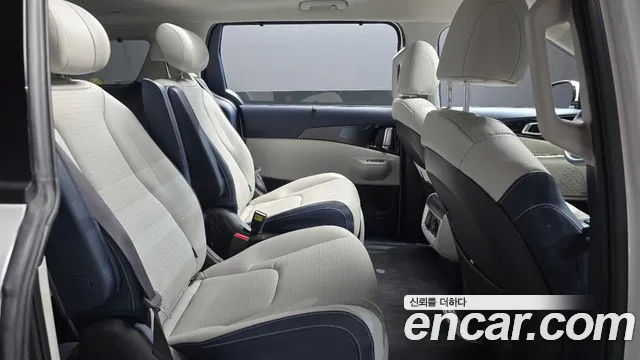 Kia Carnival 4th Gen — Фото автомобиля 17