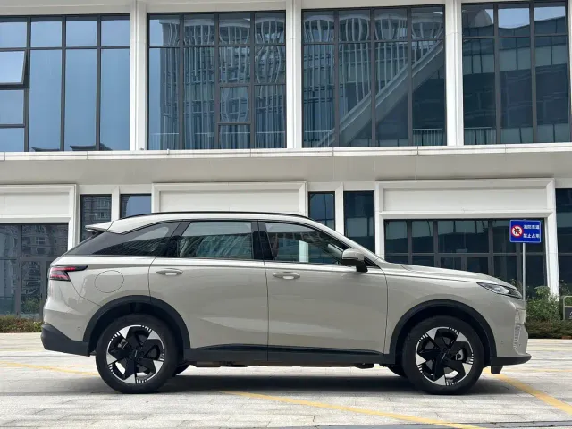 Haval Xiaolong MAX — Фото автомобиля 4