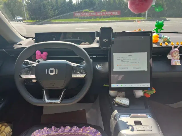Changan Qiyuan A05 — Фото автомобиля 6
