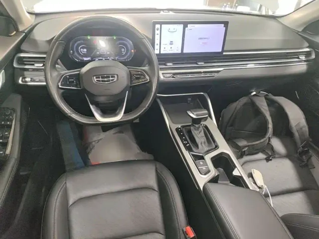 Geely Emgrand — Фото автомобиля 9